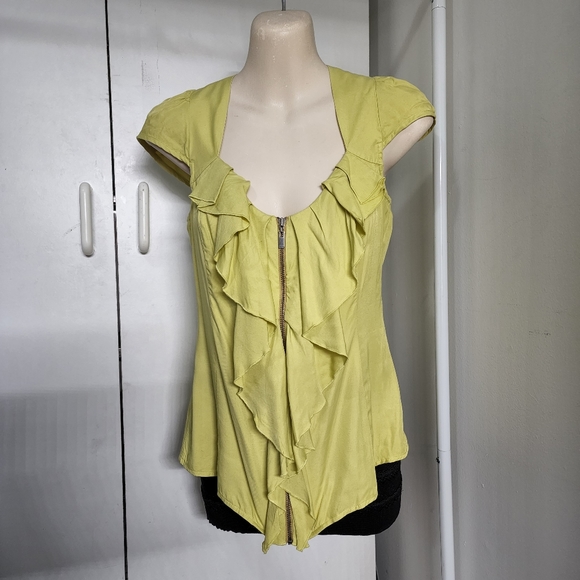 Aus 8 Cue Yellow Layered Frill Zip Front Short Sleeved Blouse - Picture 15 of 16